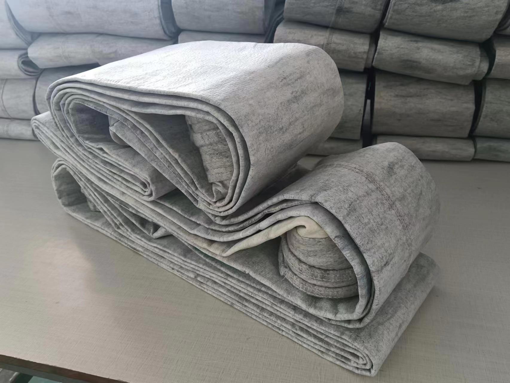 1726989634504547.jpg 混紡抗靜電覆膜布袋1.jpg